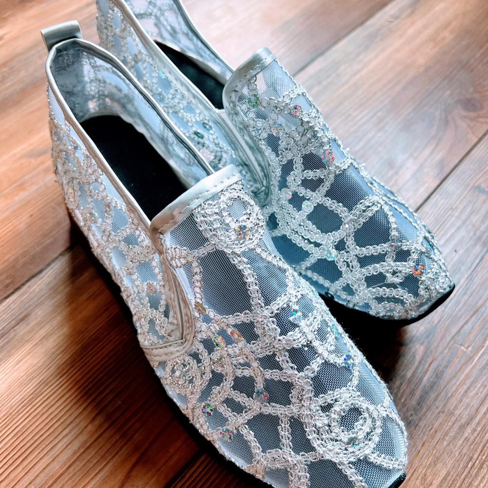 Elegant Silver Lace Sequined Women's Shoes